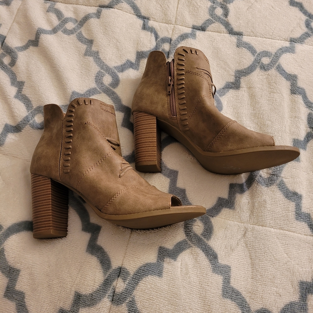 Heel Booties